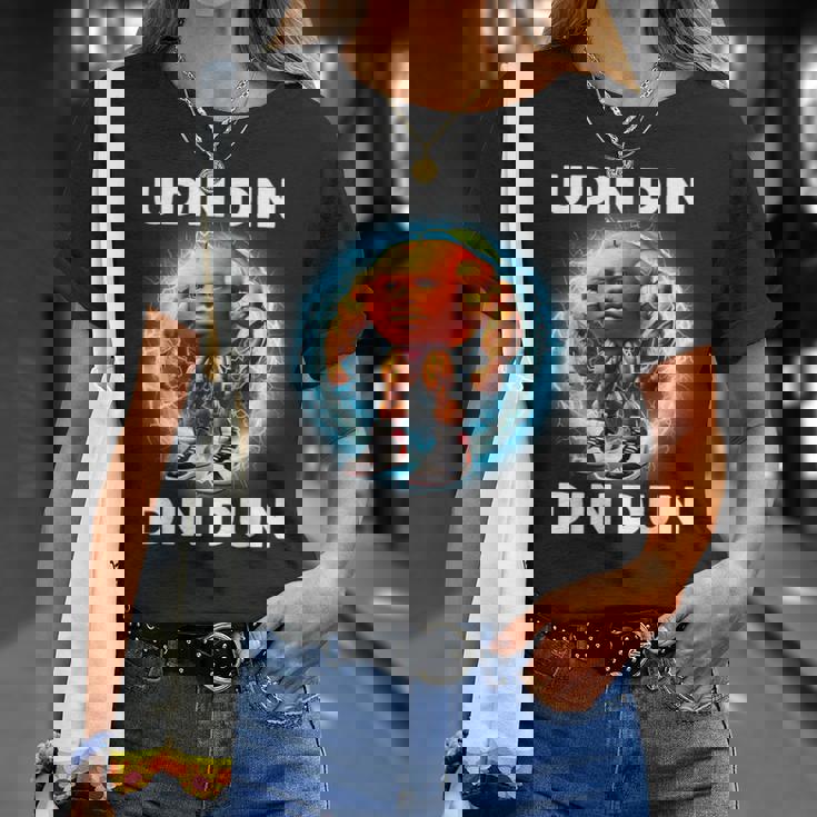 ウディン・ディン・ダン・ウディンドゥン イタリアンブレインロット・ミーム Tシャツ 彼女への贈り物