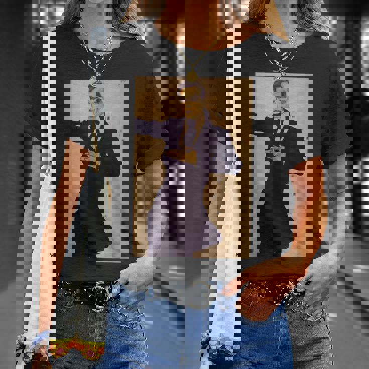 エゴン・シーレによる画家の肖像1910 Tシャツ 彼女への贈り物