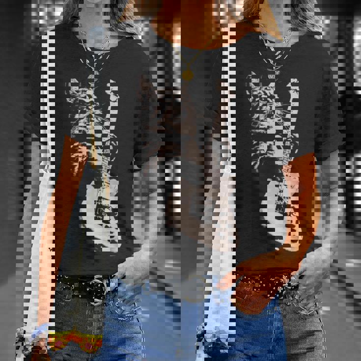 エレキギターを弾く猫 面白い猫ロッカー ロックショーで Tシャツ 彼女への贈り物