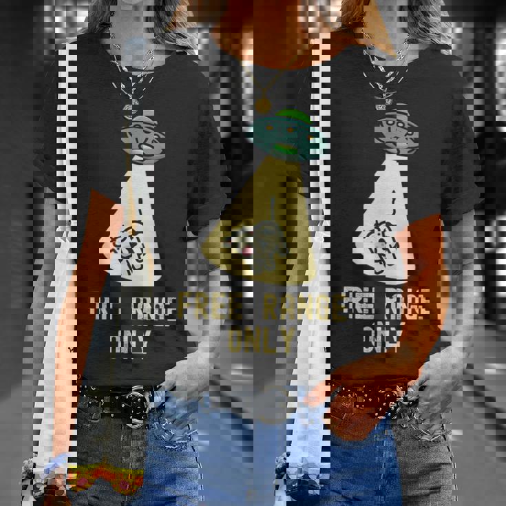 オーガニックフード 面白い Ufo エイリアン 誘拐牛 Tシャツ 彼女への贈り物