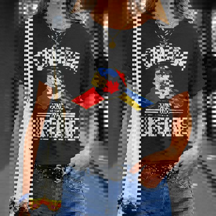 カナダはウクライナのウクライナのカナダの旗のtシャツで立ちます Tシャツ 彼女への贈り物
