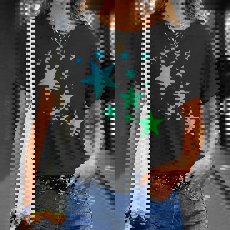 カラフルなグリーンブルーの星、星柄デザイン。 Tシャツ 彼女への贈り物