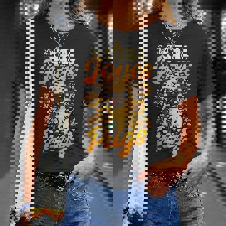 ガールズパグ犬愛好家 This Girl Loves Pugs Tシャツ 彼女への贈り物