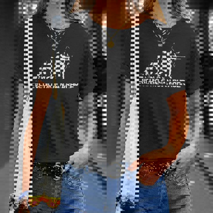 キッズ・トゥ・アーチャー エボリューション・アーチェリーの練習 Tシャツ 彼女への贈り物