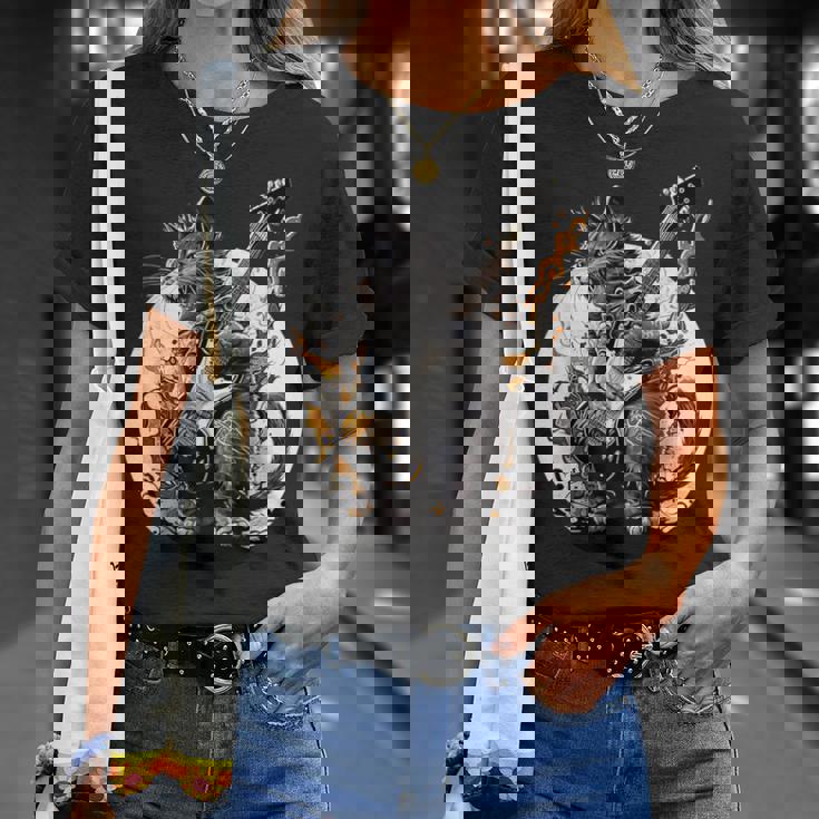 ギターを持った猫 ロックミュージックキャット ヘヴィメタルキャット Tシャツ 彼女への贈り物