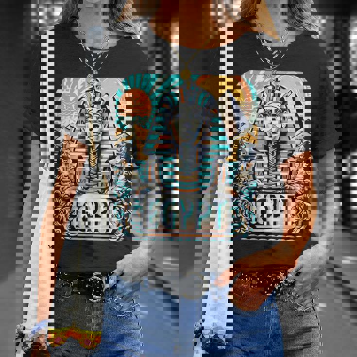 クールなエジプトスフィンクス旅行コスチュームエジプトのお土産。 Tシャツ 彼女への贈り物