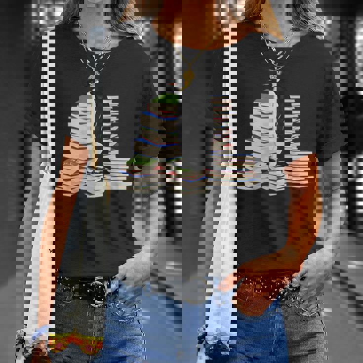 コウテイペンギン 鳥 本 読む 動物 図 バードウォッチング 贈り物 鳥類学者 生物学者 自然科学 Tシャツ 彼女への贈り物