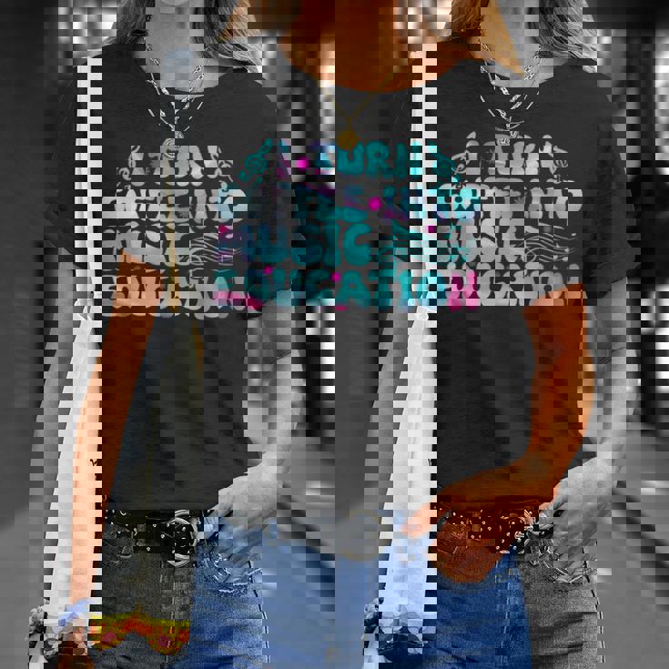 コーヒーを音楽教育学校の先生に変える Tシャツ 彼女への贈り物