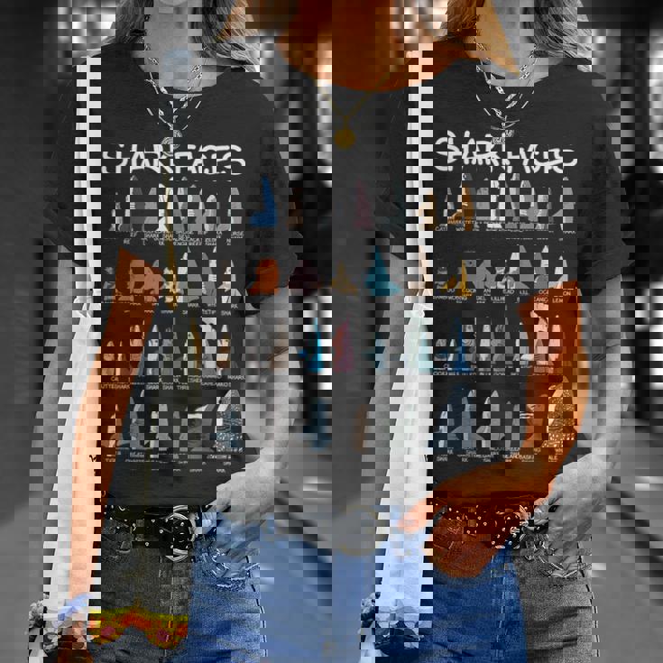 サメの顔タイプ 捕食者 面白いサメ 魚 サメ Tシャツ 彼女への贈り物