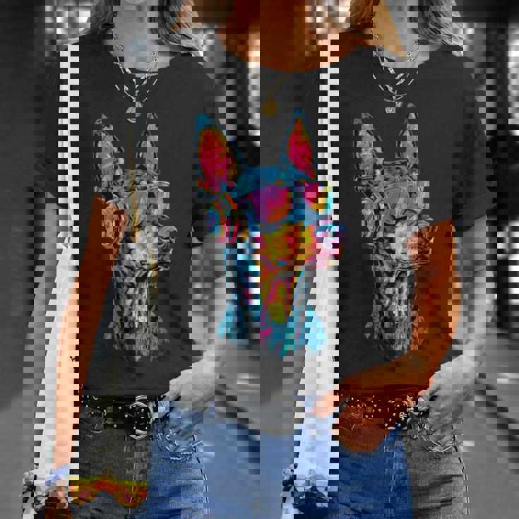 サングラスをかけたドーベルマン 犬のモチーフ 誇り高いドーベルマン Tシャツ 彼女への贈り物