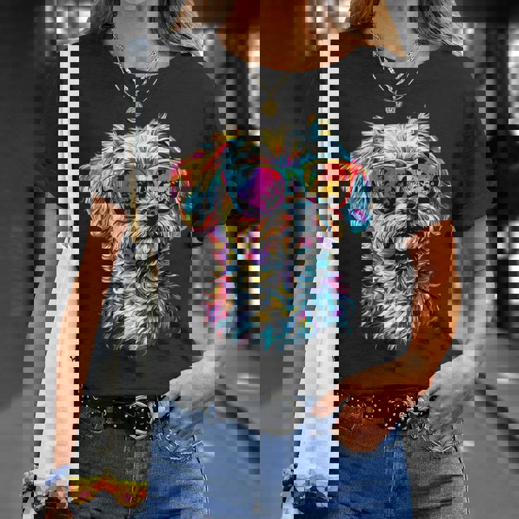 サングラスをかけたマルチーズ マルチーズ犬は甘いマルチーズが大好き Tシャツ 彼女への贈り物