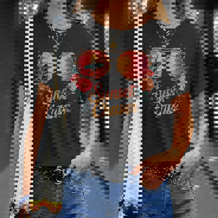 サンセット チェイサー サーフィン トロピカル バイブ Tシャツ 彼女への贈り物