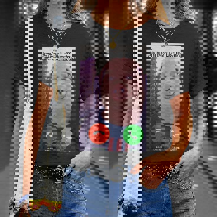 ジョン・ポークがファニー・アンサー・コール・フォンをかけている Tシャツ 彼女への贈り物