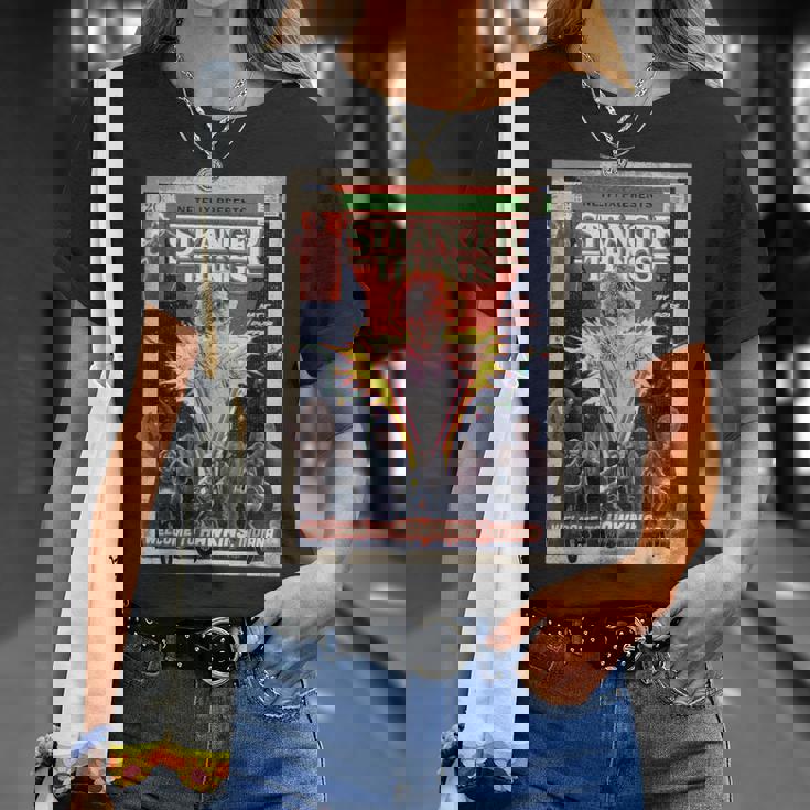 ストレンジャー・シングス リミックス 80年代レトロコミックアート ホーキンズへようこそ Tシャツ 彼女への贈り物