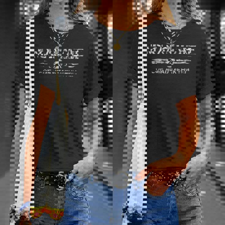 スパルタ・ジム＆フィットネス モロン・ラーベ Tシャツ 彼女への贈り物