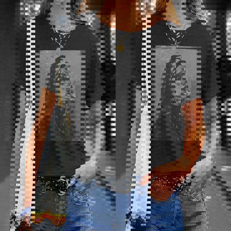 タバコを吸うクールな尼僧、反抗的な尼僧 Tシャツ 彼女への贈り物