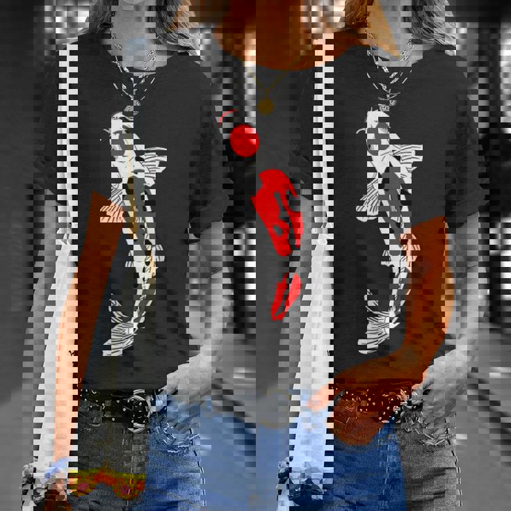 タンチョウサンケ 赤・白・黒鯉 Tシャツ 彼女への贈り物