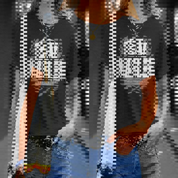 チームマーラープラウドファミリーメンバーマーラー Tシャツ 彼女への贈り物