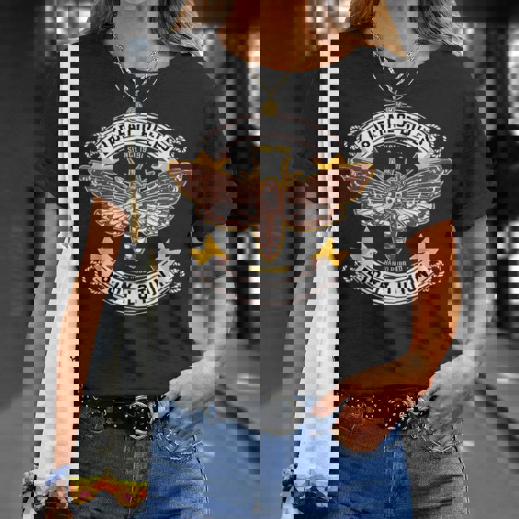 デスヘッド ホークモス 昆虫 ボディローション 面白い ハロウィン Tシャツ 彼女への贈り物