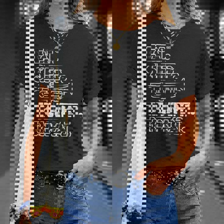 トランペッターのための面白いトランペット格言モチーフ Tシャツ 彼女への贈り物