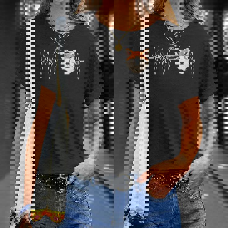 ドッグハートビートi ファニー秋田犬 Tシャツ 彼女への贈り物