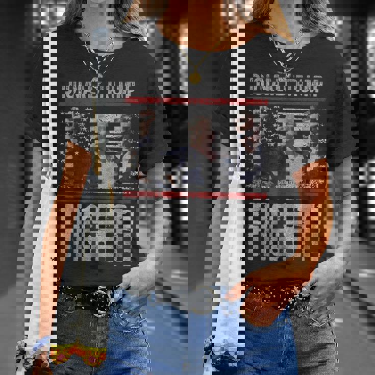 ドナルド・トランプ拳ポンプ We Fight American Flag Trump 2024 Tシャツ 彼女への贈り物