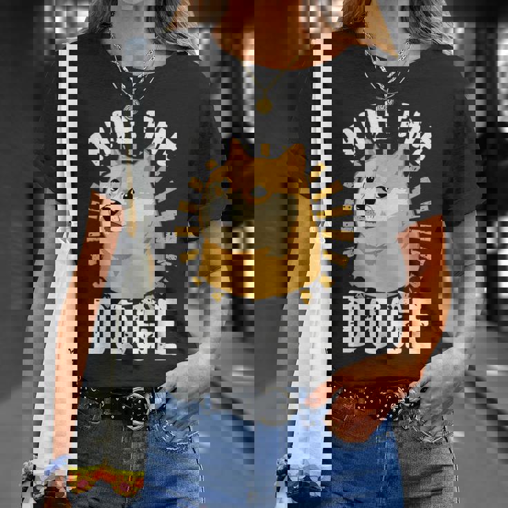 ドージコイン クリプト ライド ザ ドージ 面白い Memecoin Tシャツ 彼女への贈り物