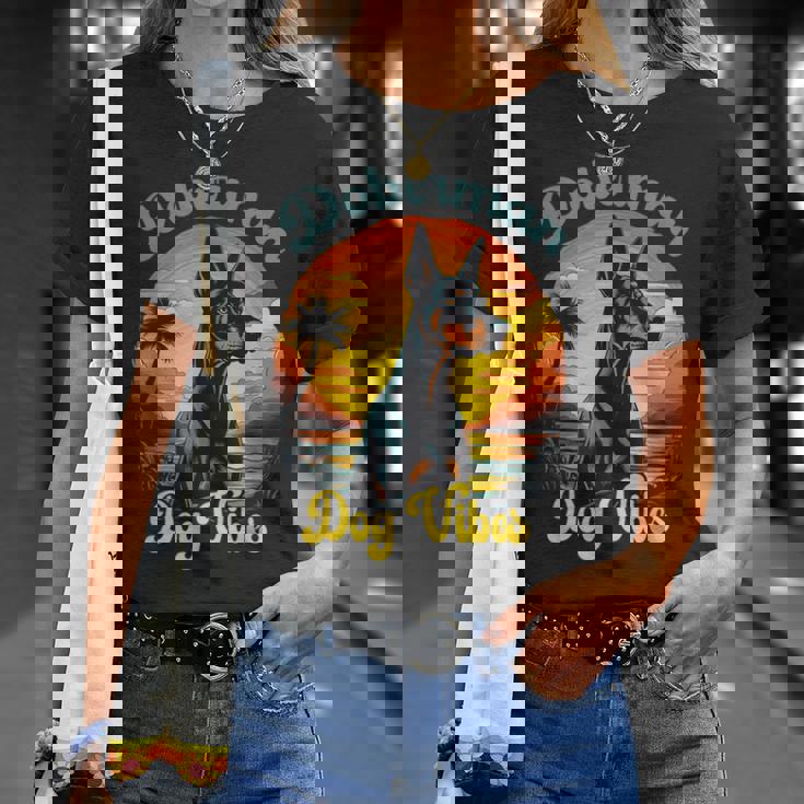 ドーベルマン 犬の飼い主 私が叶えるドーベルマン Tシャツ 彼女への贈り物