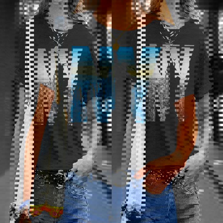 ニューヨーク市のデザインnyc自由の女神アーバン Tシャツ 彼女への贈り物