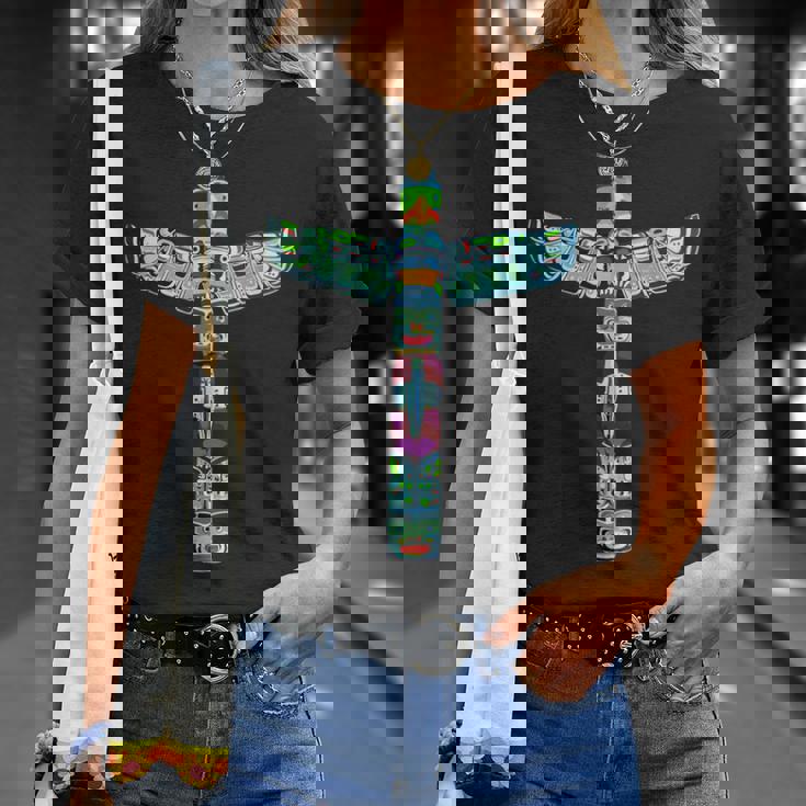 ネイティブアメリカン トーテムポール カラフル サンダーバードデザイン Tシャツ 彼女への贈り物