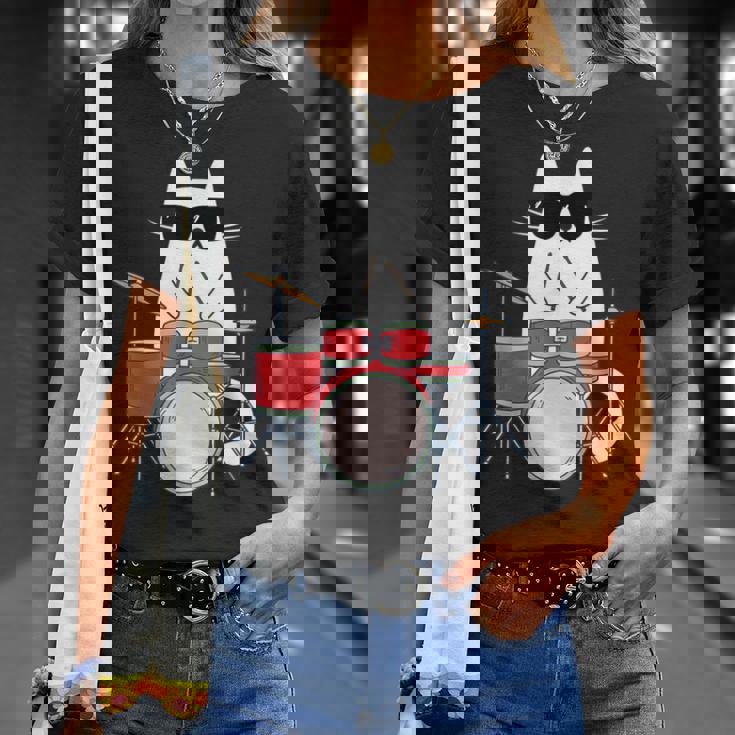 ネコとドラム 猫とサングラス ネコ好き 猫飼い 愛猫家 ドラム ドラムセット バンド ジャズ音楽 ねこ ネコ 猫 Tシャツ 彼女への贈り物