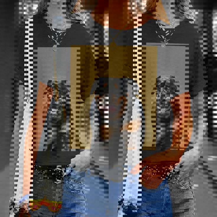 ハッピーロットワイラー犬自撮りポートレート Tシャツ 彼女への贈り物