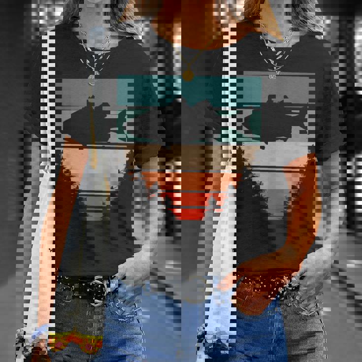 バス釣り森レトロオオクチバスフィッシャーマン Tシャツ 彼女への贈り物