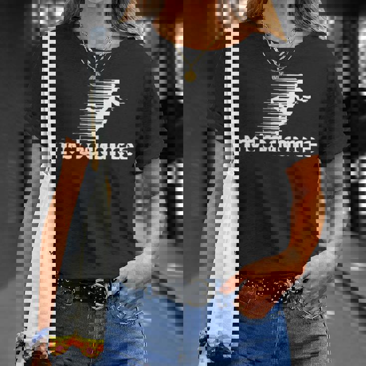 バランスが取れない スポーツとユーモアのための面白いパロディデザイン Tシャツ 彼女への贈り物