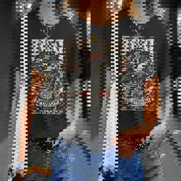 ビンテージ 1961 1961年生まれ 63歳の誕生日 バイクバイカー Tシャツ 彼女への贈り物