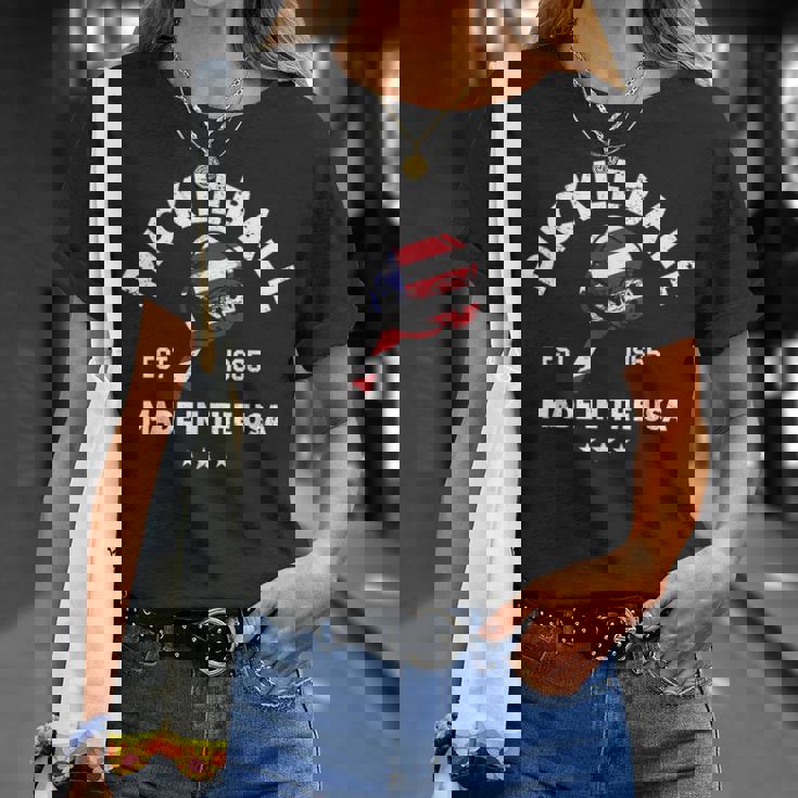 ピックルボール 愛国的 アメリカ国旗 Est 1965 Tシャツ 彼女への贈り物