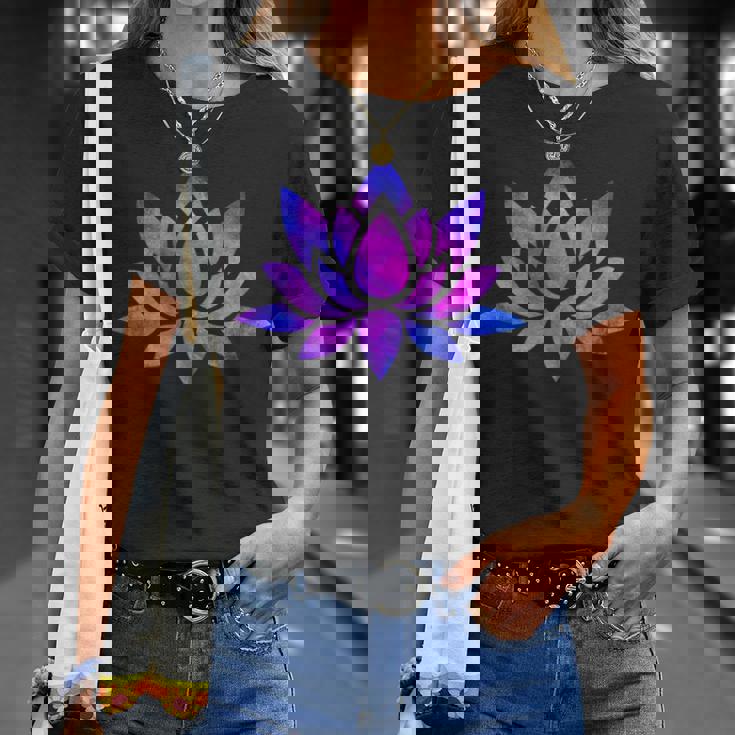 ピンクと紫の蓮の花 Tシャツ 彼女への贈り物