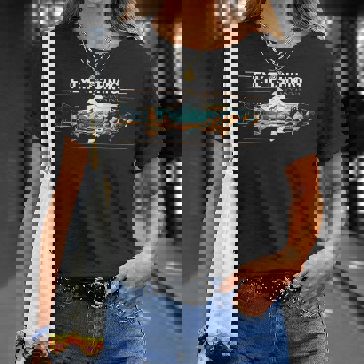 フライフィッシング モンタナ レトロ 風景 トラウト シルエット Tシャツ 彼女への贈り物