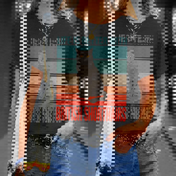 ブリティッシュショートヘア ライフ・イズ・ベター 子猫猫の飼い主 ブリティッシュショートヘア Tシャツ 彼女への贈り物