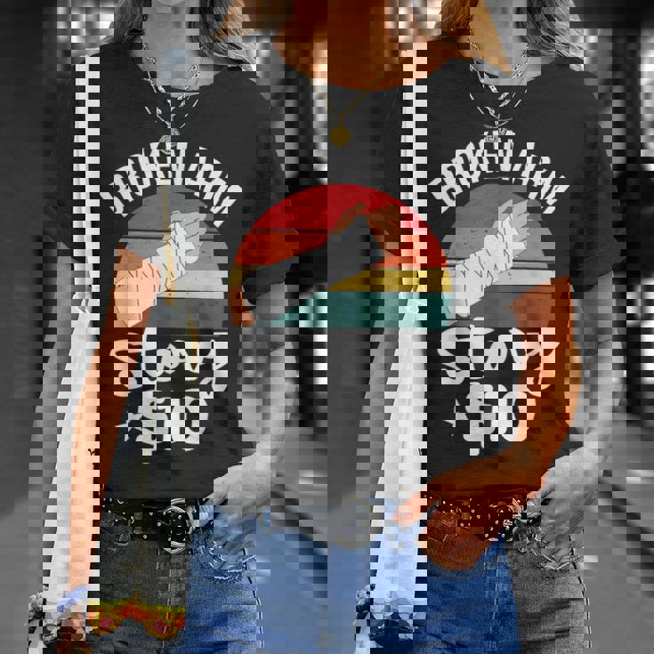 ブロークン・アーム・ストーリー $10 手の怪我 手首 面白い ヴィンテージ Tシャツ 彼女への贈り物