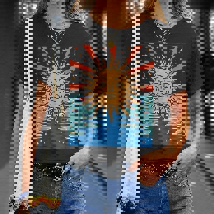 ボーホー 太陽と月 天体 三日月 フェイズ Tシャツ 彼女への贈り物