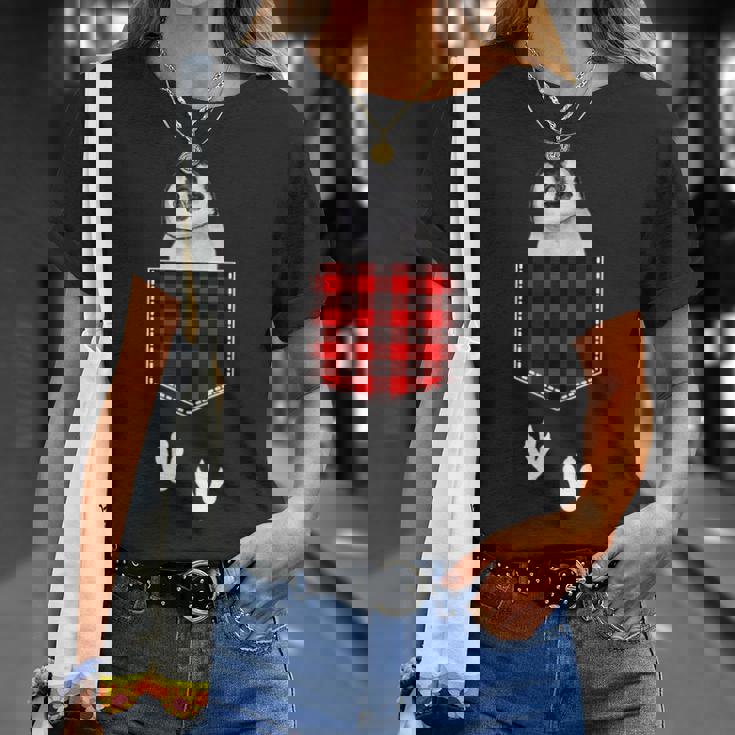 ポケットから覗き出るかわいいペンギン Tシャツ 彼女への贈り物