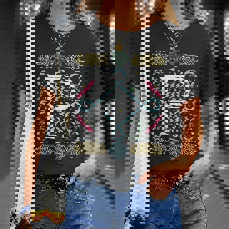 モノグラム 文字 P ケルト ヴィンテージ レトロ Tシャツ 彼女への贈り物