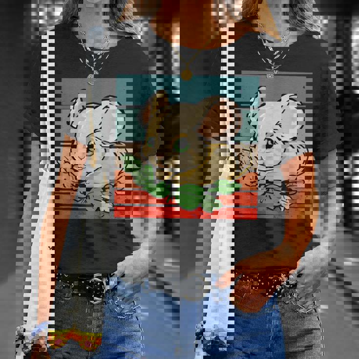 ヤマネ かわいい緑の葉 大きな目 愛らしい甘い動物 Tシャツ 彼女への贈り物