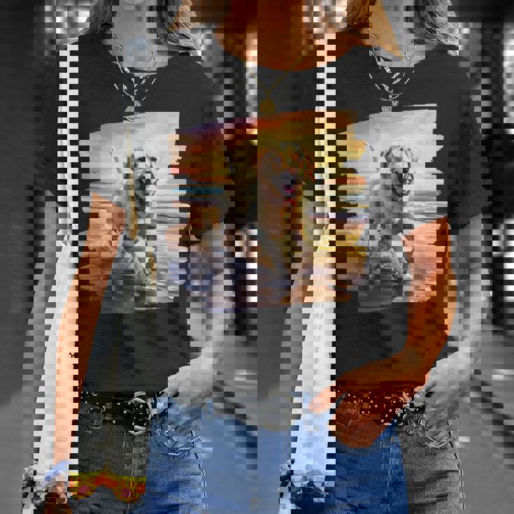 ラブラドールオンザビーチ、ラボ、犬、ラブラドール子犬 Tシャツ 彼女への贈り物