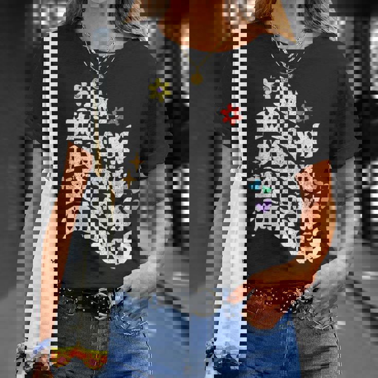 レトロ Groovy Im Wilow Doing Wilow Things おもしろ 母の日 Tシャツ 彼女への贈り物