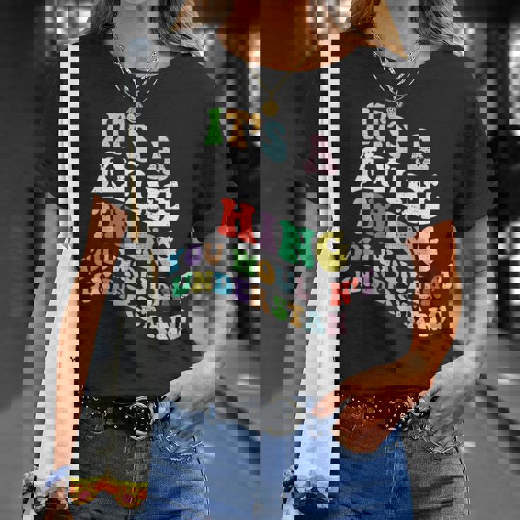 レトロでグルーヴィーなのはカイリーが理解できないもの Tシャツ 彼女への贈り物