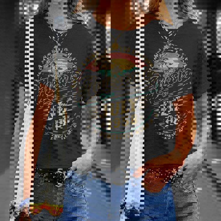 レトロな67歳の男性向け誕生日プレゼント 1958年7月 67歳 Tシャツ 彼女への贈り物