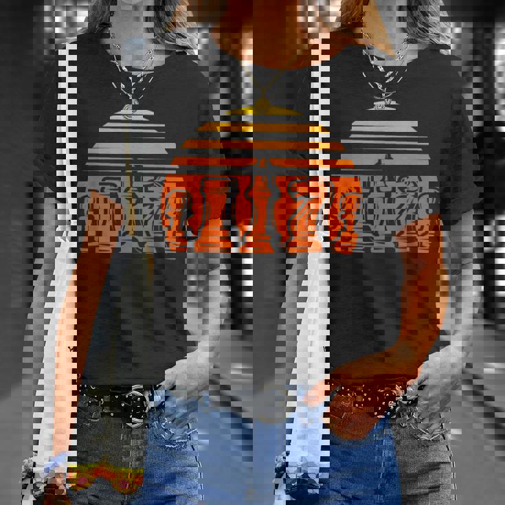 レトロなチェス駒 ヴィンテージ チェックメイト グランドマスター プレーヤー Tシャツ 彼女への贈り物