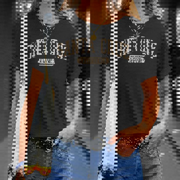 レトロヴィンテージサーフィン&スケートボードグラフィックデザインサンタクルーズ Tシャツ 彼女への贈り物